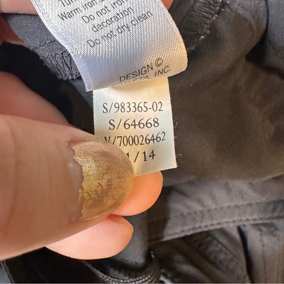 Athleta Everyday Skort Longer Length Skirt size 8 Tall Black - Picture 9 of 9